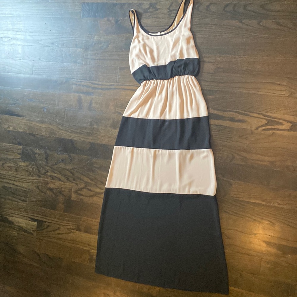 Womens maxi dress.